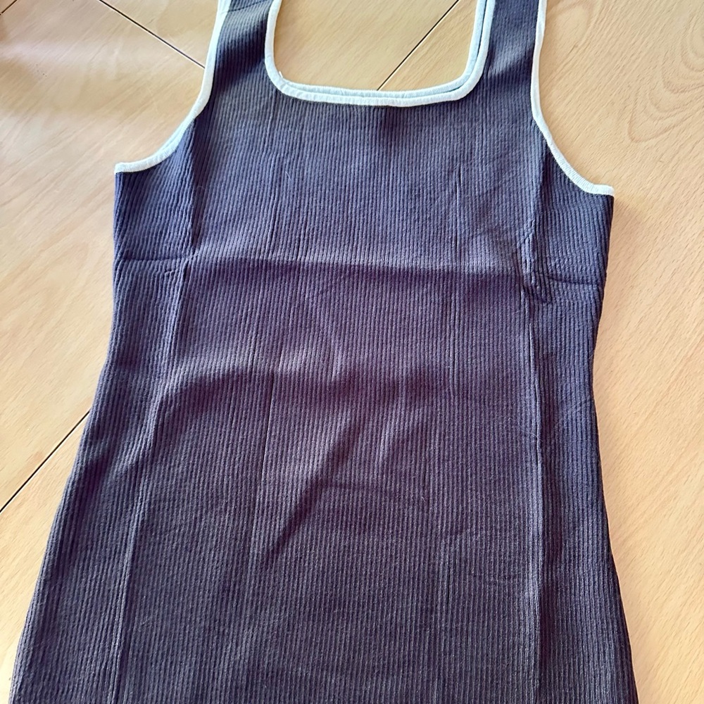 Zesica brand Square Neck Tank XL